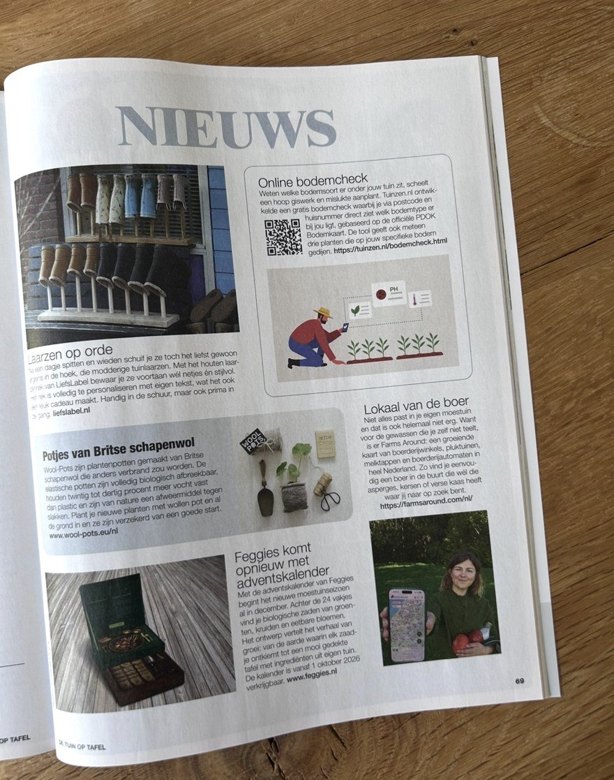 De Tuin op Tafel nummer 4, opengeslagen op het nieuwskatern met het kader over de online bodemcheck van Tuinzen, inclusief QR-code