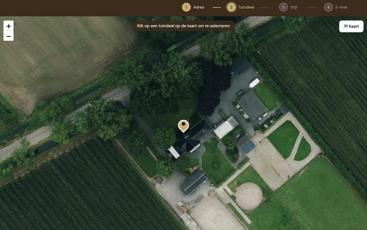 Tuinintake stap 1 — luchtfoto van perceel met gouden adres-pin op het exacte huisnummer